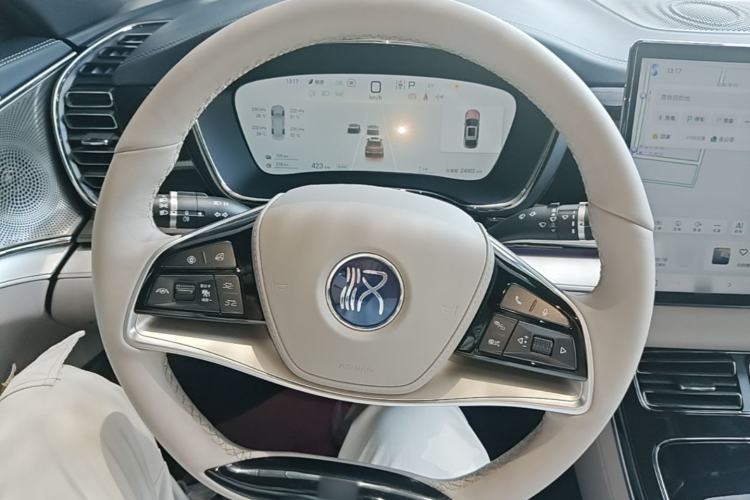 Used BYD Han 2025 DM-i 125KM Prestige Model Steering Wheel