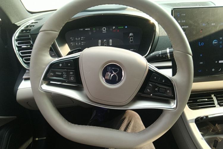 Used BYD Han 2025 EV Intelligent Driving Edition 605KM Prestige Model Steering Wheel
