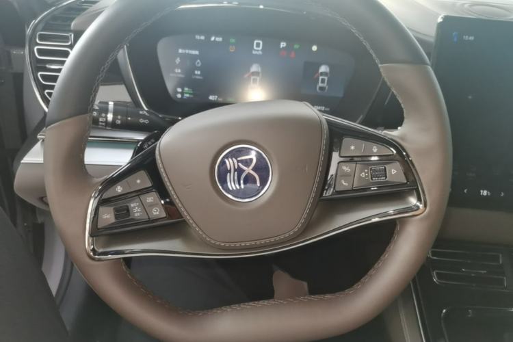 Used BYD Han 2025 DM-i Intelligent Driving Edition 125KM LiDAR Flagship Model Steering Wheel