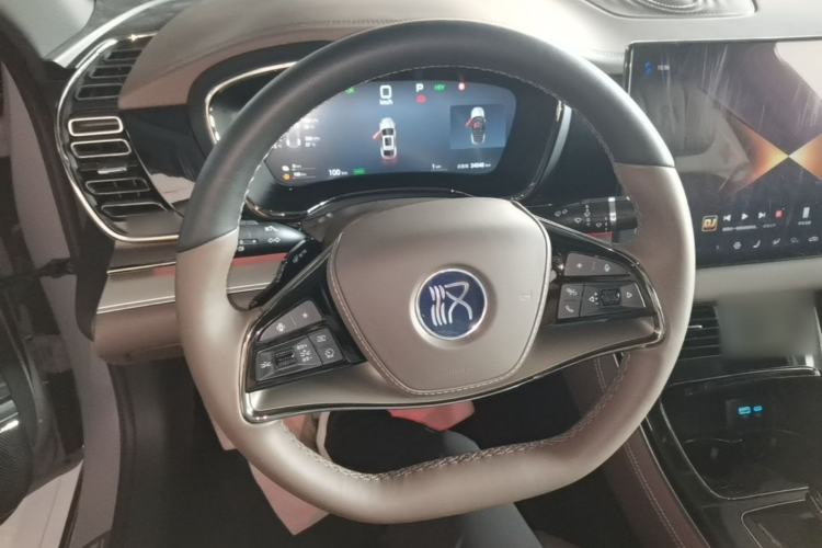 Used BYD Han 2025 DM-i 125KM LiDAR-Powered Intelligent Driving Model Steering Wheel
