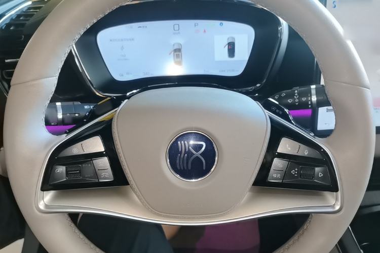 Used BYD Han 2025 EV with 701 km of Laser Radar-Enabled Intelligent Driving Steering Wheel