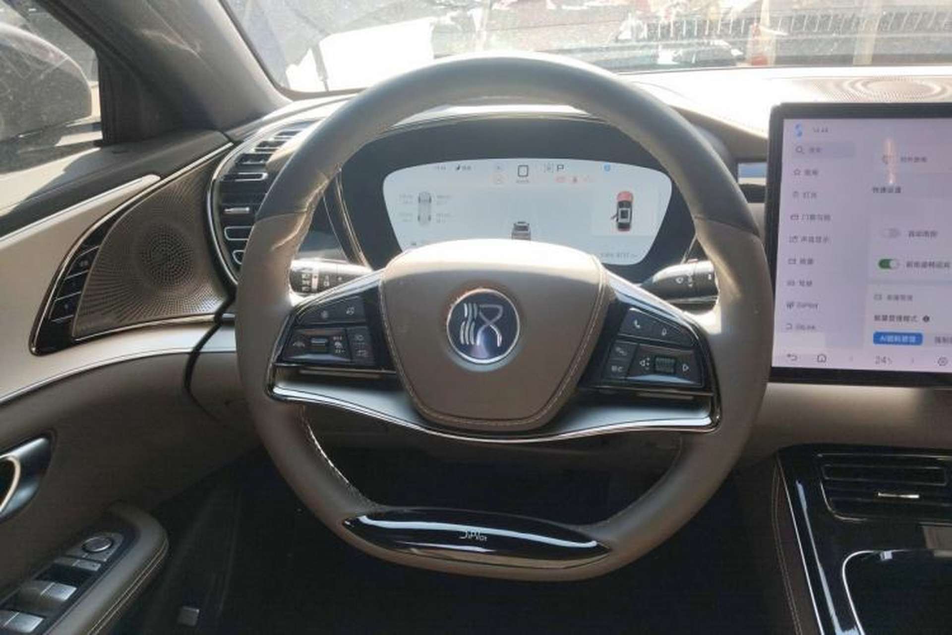 Used BYD Han 2025 DM-i 125KM Prestige Model Steering Wheel