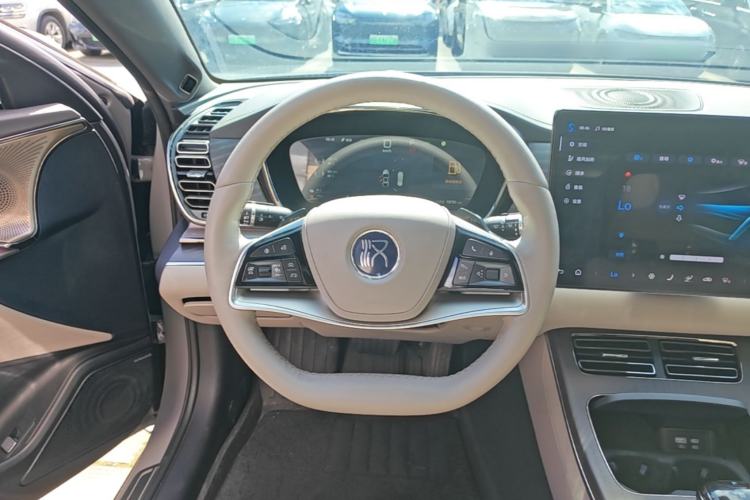 Used BYD Han 2025 DM-i 125KM LiDAR-Powered Intelligent Driving Model Steering Wheel