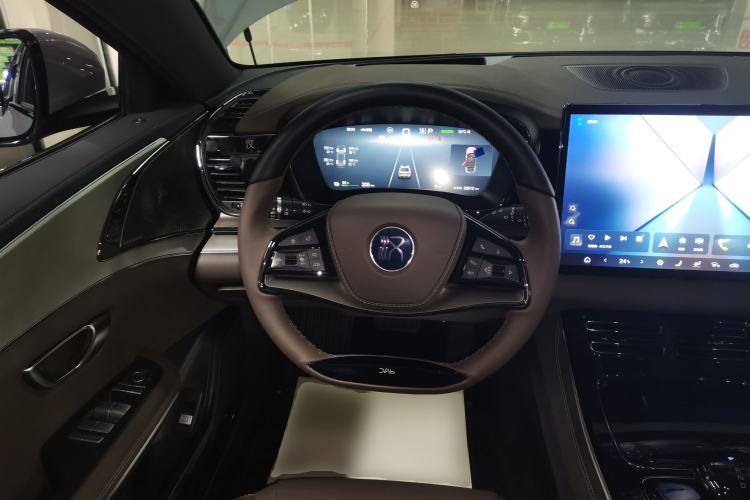 Used BYD Han 2025 EV 605KM Prestige Model Steering Wheel
