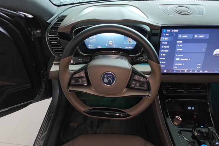 Used BYD Han 2025 DM-i Smart Drive 125KM Comfort Edition Steering Wheel