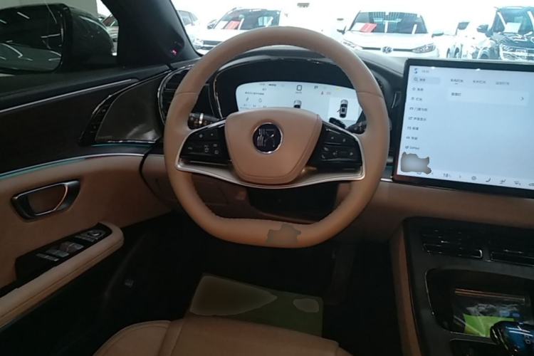 Used BYD Han 2025 DM-i Intelligent Driving Edition 125KM LiDAR Flagship Model Steering Wheel