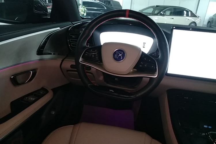 Used BYD Han 2025 DM-i 125KM Prestige Model Steering Wheel