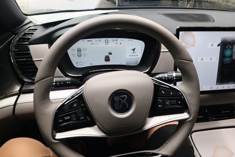 Used BYD Han 2025 DM-i 125KM Prestige Model Steering Wheel