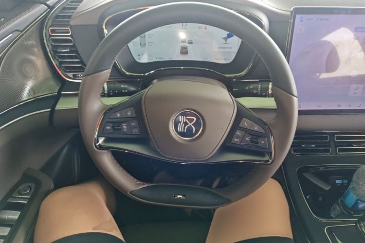 Used BYD Han 2025 DM-i 125KM Elite Model Steering Wheel