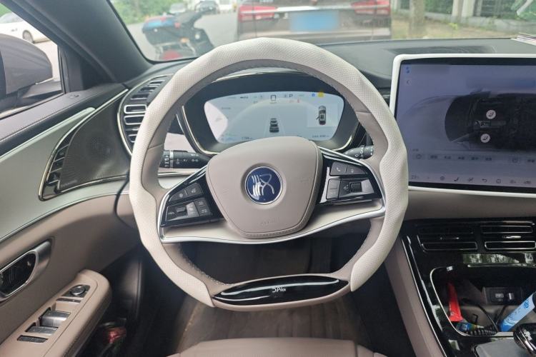 Used BYD Han 2025 DM-i 125KM Prestige Model Steering Wheel