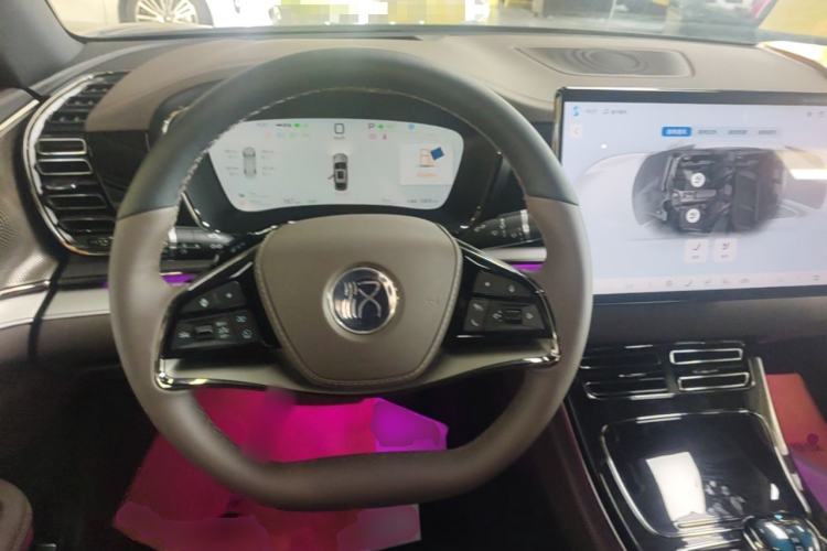 Used BYD Han 2025 DM-i 125KM LiDAR-Powered Intelligent Driving Model Steering Wheel