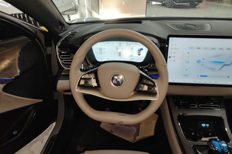 Used BYD Han 2025 DM-i 125KM LiDAR-Powered Intelligent Driving Model Steering Wheel