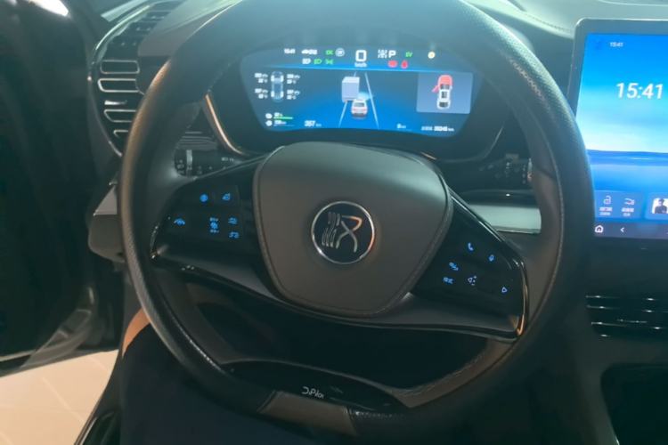 Used BYD Han 2025 DM-i 125KM Elite Model Steering Wheel