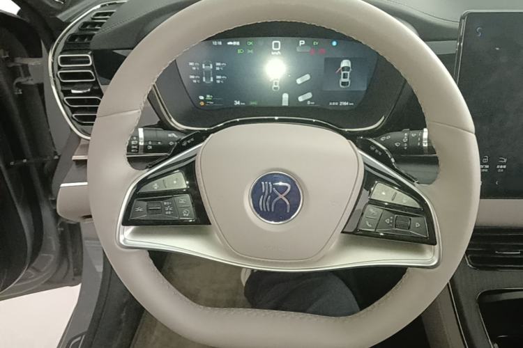 Used BYD Han 2025 DM-i Intelligent Driving Edition 125KM LiDAR Flagship Model Steering Wheel