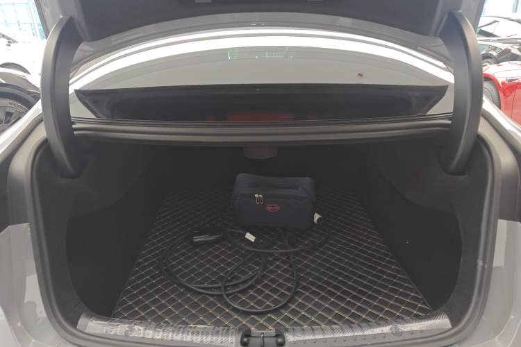 Used BYD Han 2025 EV Intelligent Driving Version 506KM Prestige Model Trunk
