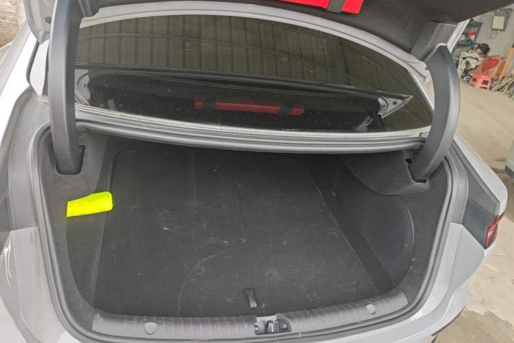 Used BYD Han 2025 EV with 701 km of Laser Radar-Enabled Intelligent Driving Trunk