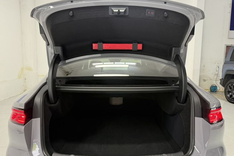 Used BYD Han 2025 Model EV Intelligent Driving Edition 635KM Flagship Trunk