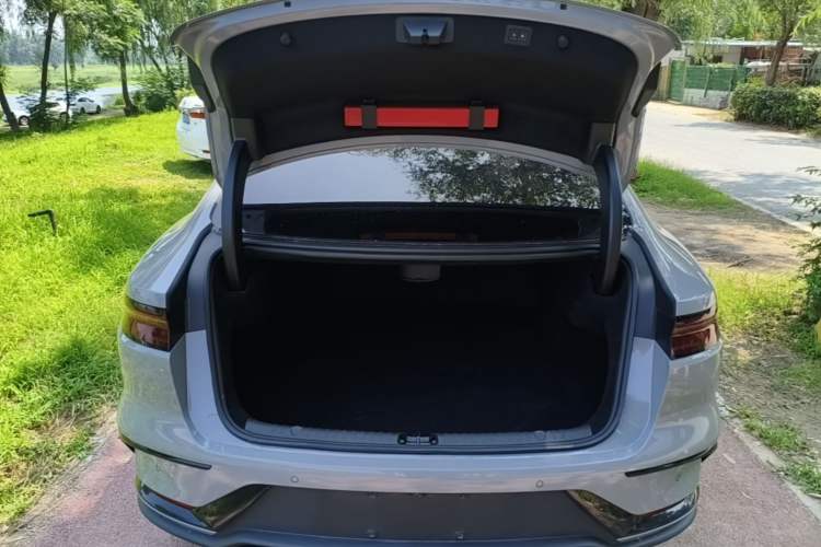 Used BYD Han 2025 DM-i 125KM Elite Model Trunk