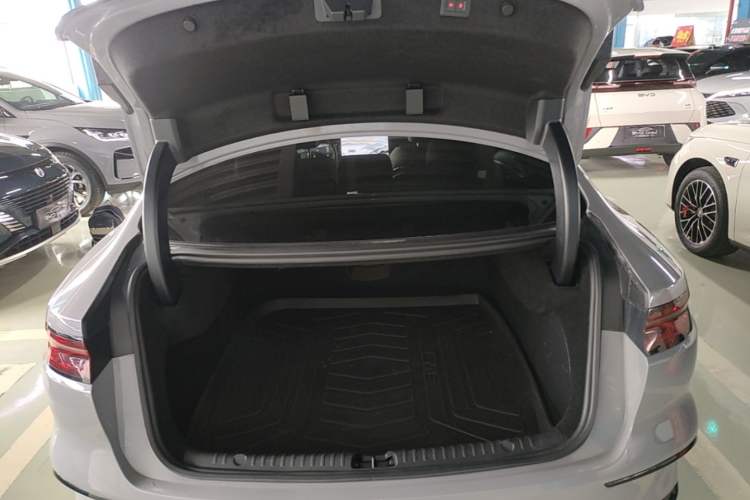 Used BYD Han 2025 DM-i 125KM Prestige Model Trunk