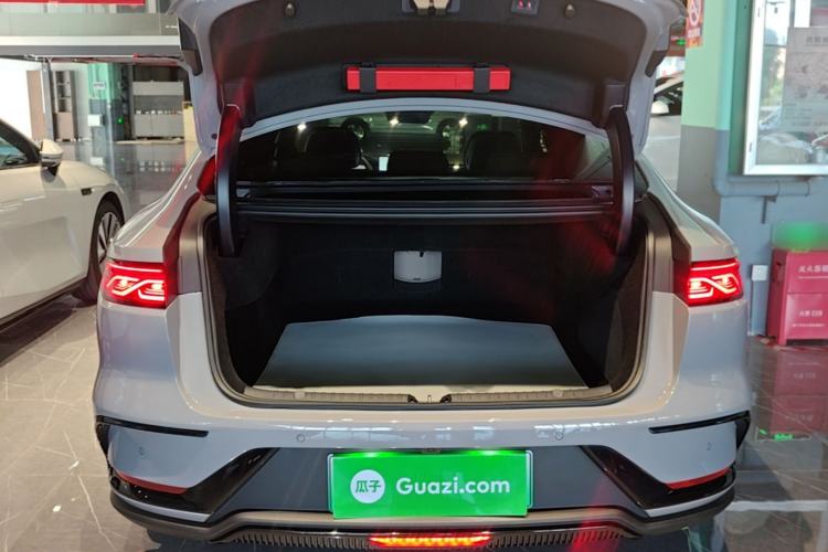 Used BYD Han 2025 EV with 701 km of Laser Radar-Enabled Intelligent Driving Trunk