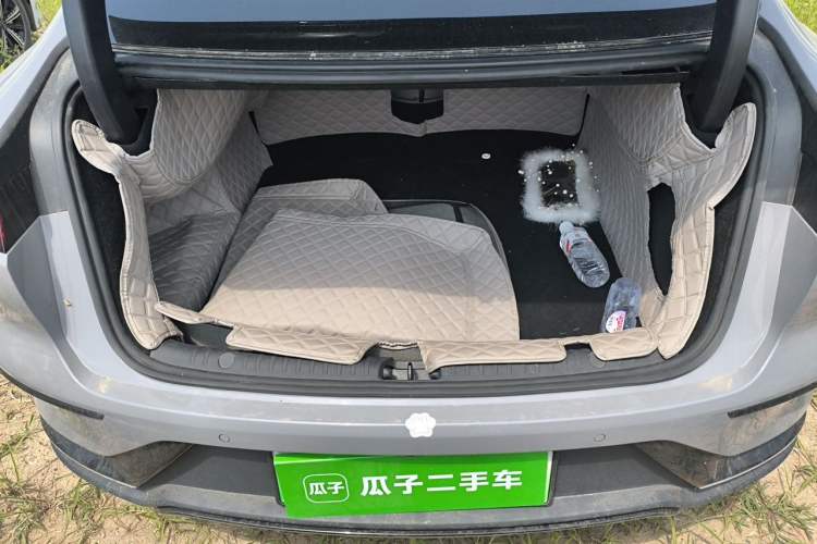 Used BYD Han 2025 DM-i Smart Drive 125KM Prestige Model Trunk
