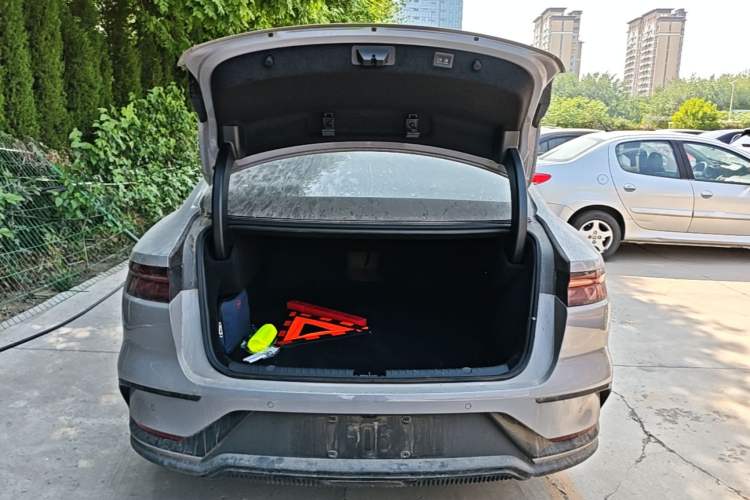 Used BYD Han 2025 DM-i Intelligent Driving Edition 125KM LiDAR Flagship Model Trunk