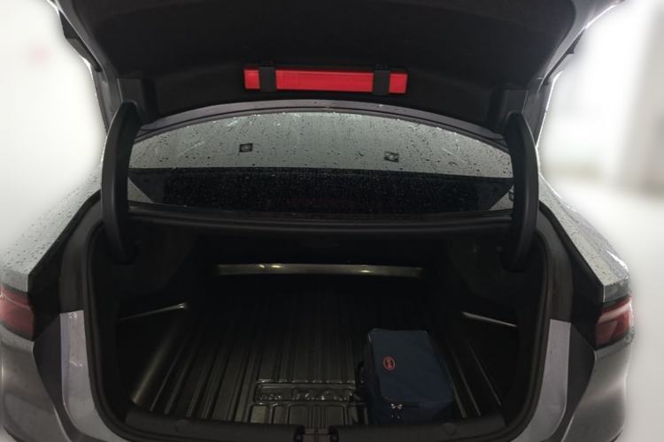 Used BYD Han 2025 DM-i Smart Drive 125KM Comfort Edition Trunk