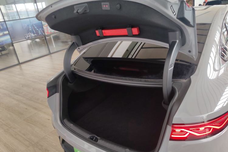 Used BYD Han 2025 EV with 701 km of Laser Radar-Enabled Intelligent Driving Trunk