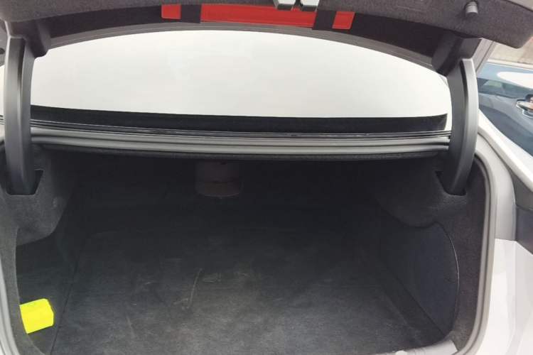 Used BYD Han 2025 DM-i Intelligent Driving Edition 125KM Prestige Model Trunk