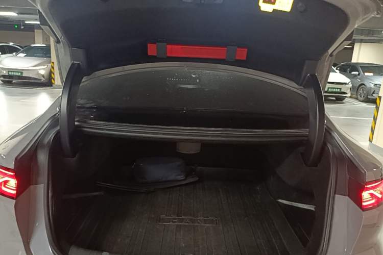 Used BYD Han 2025 DM-i 125KM Elite Model Trunk