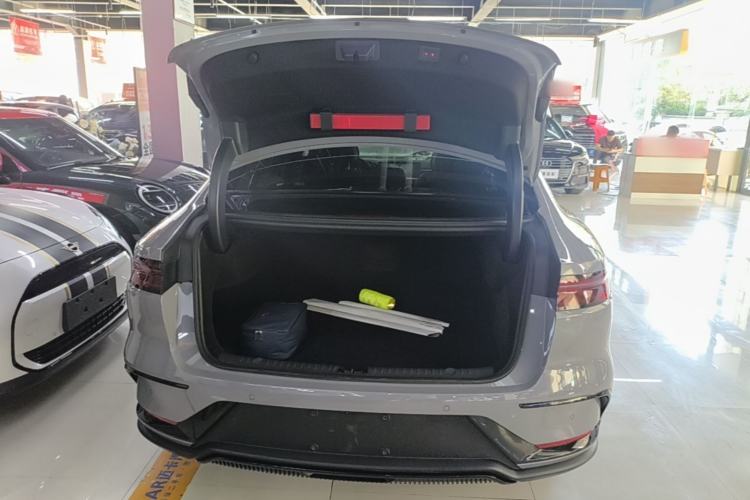 Used BYD Han 2025 DM-i Intelligent Driving Edition 125KM Prestige Model Trunk