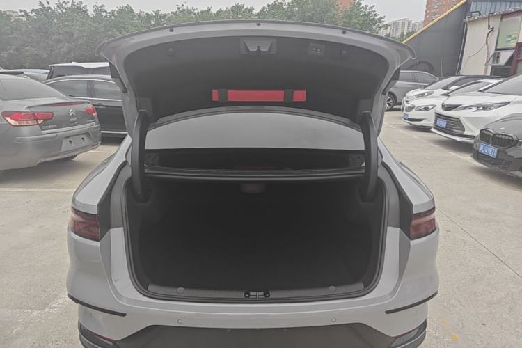 Used BYD Han 2025 EV Intelligent Driving Version 506KM Prestige Model Trunk