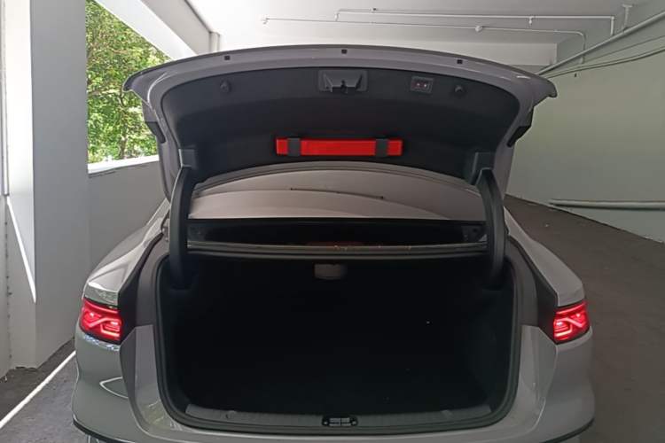 Used BYD Han 2025 DM-i Intelligent Driving Edition 125KM LiDAR Flagship Model Trunk