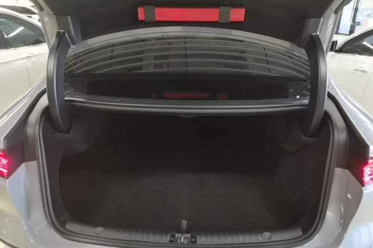Used BYD Han 2025 DM-i Smart Drive 125KM Prestige Model Trunk