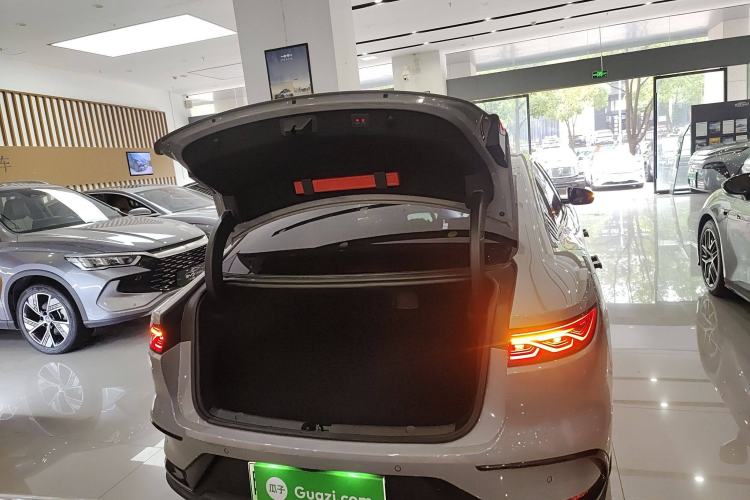 Used BYD Han 2025 EV Intelligent Driving Edition 701KM LiDAR Flagship Model Trunk