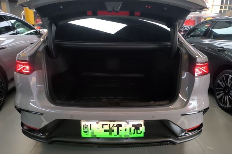 Used BYD Han 2025 DM-i 125KM Elite Model Trunk