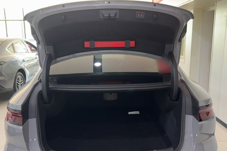 Used BYD Han 2025 DM-i Intelligent Driving Edition 125KM LiDAR Flagship Model Trunk