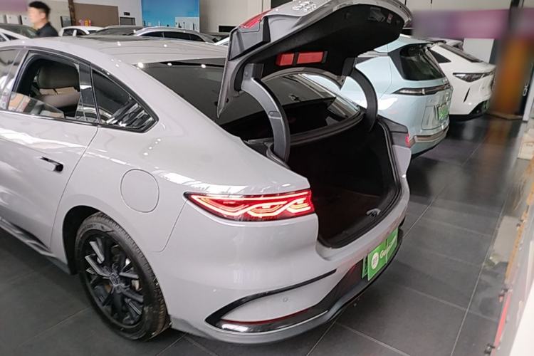 Used BYD Han 2025 DM-i Smart Drive 125KM Elite Model Trunk