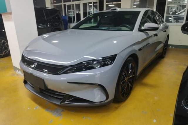 Used BYD Han 2025 DM-i Intelligent Driving Edition 125KM Prestige Model