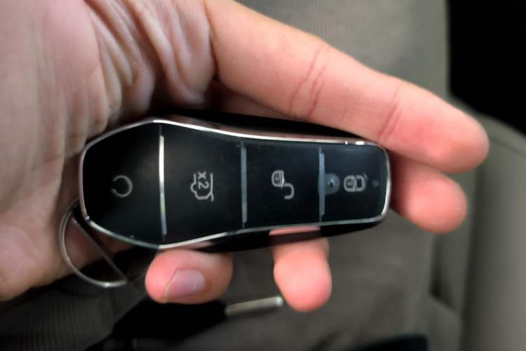 Used BYD Han 2025 DM-i Intelligent Driving Edition 125KM LiDAR Flagship Model Vehicle Key
