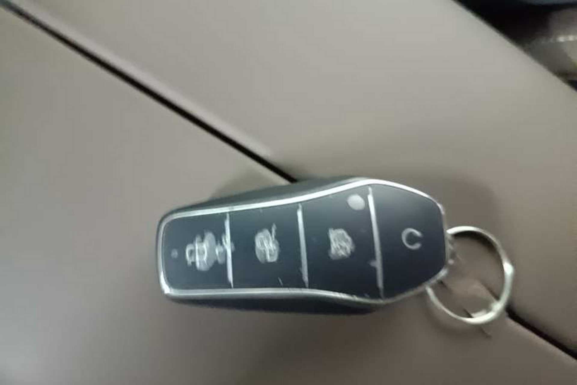 Used BYD Han 2025 DM-i Intelligent Driving Edition 125KM LiDAR Flagship Model Vehicle Key