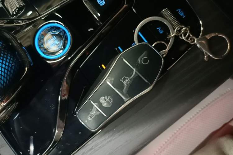 Used BYD Han 2025 DM-i Intelligent Driving Edition 125KM LiDAR Flagship Model Vehicle Key