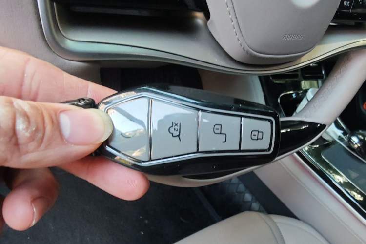 Used BYD Han 2025 DM-i 125KM Prestige Model Vehicle Key