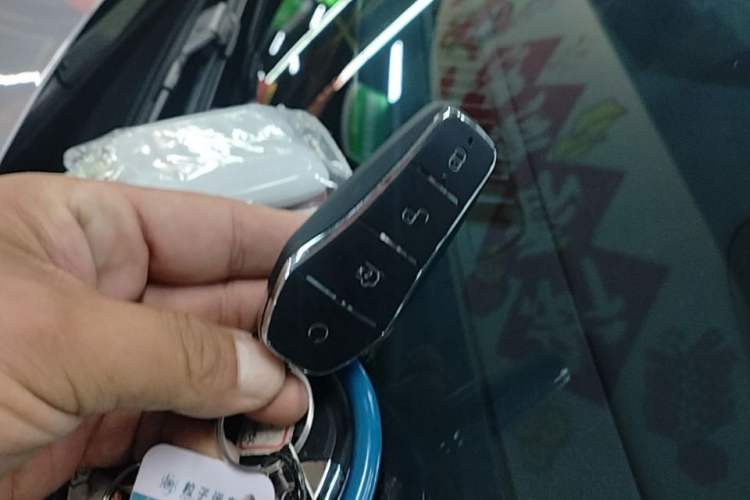 Used BYD Han 2025 DM-i Smart Drive 125KM Elite Model Vehicle Key