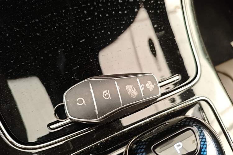 Used BYD Han 2025 DM-i Intelligent Driving Edition 125KM Prestige Model Vehicle Key