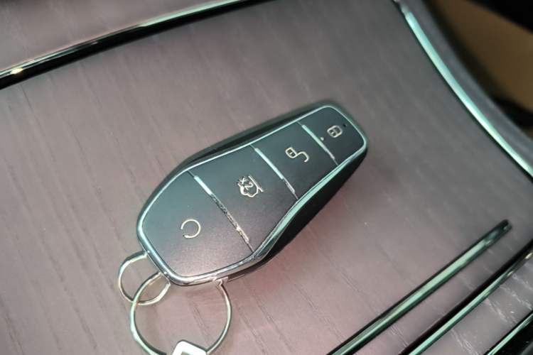 Used BYD Han 2025 DM-i 125KM LiDAR-Powered Intelligent Driving Model Vehicle Key
