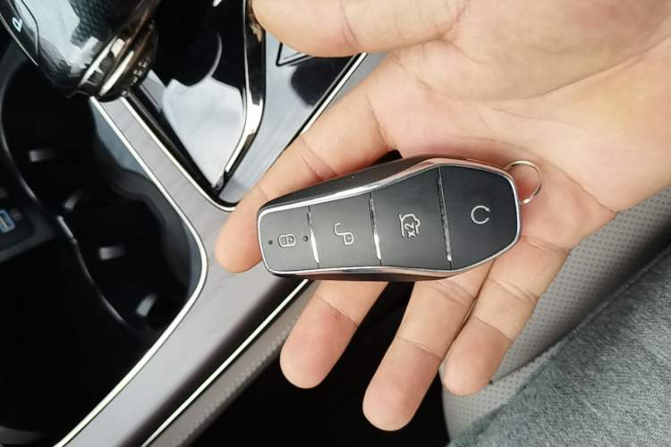 Used BYD Han 2025 DM-i Intelligent Driving Edition 125KM LiDAR Flagship Model Vehicle Key