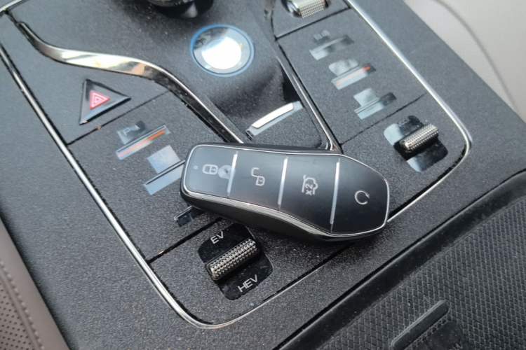 Used BYD Han 2025 DM-i 125KM Prestige Model Vehicle Key