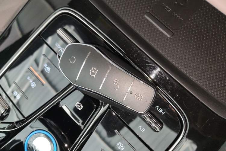 Used BYD Han 2025 DM-i 125KM Elite Model Vehicle Key