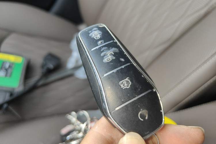 Used BYD Han 2025 DM-i Intelligent Driving Edition 125KM Prestige Model Vehicle Key